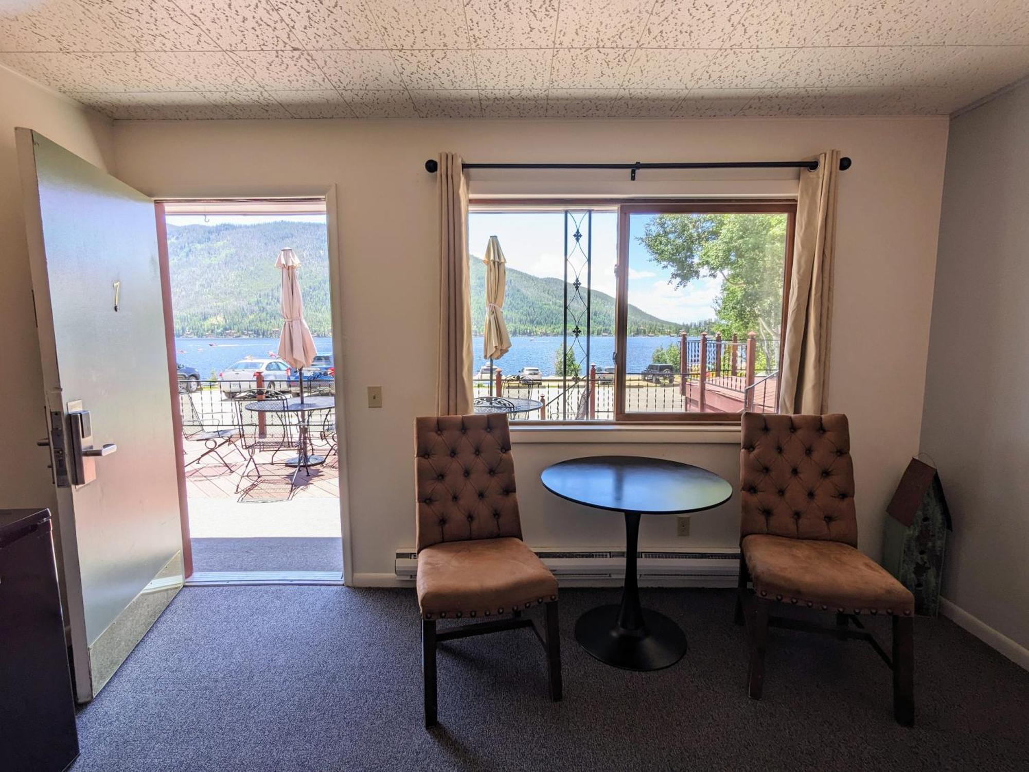 Western Riviera Lakeside Lodging Grand Lake Exterior photo