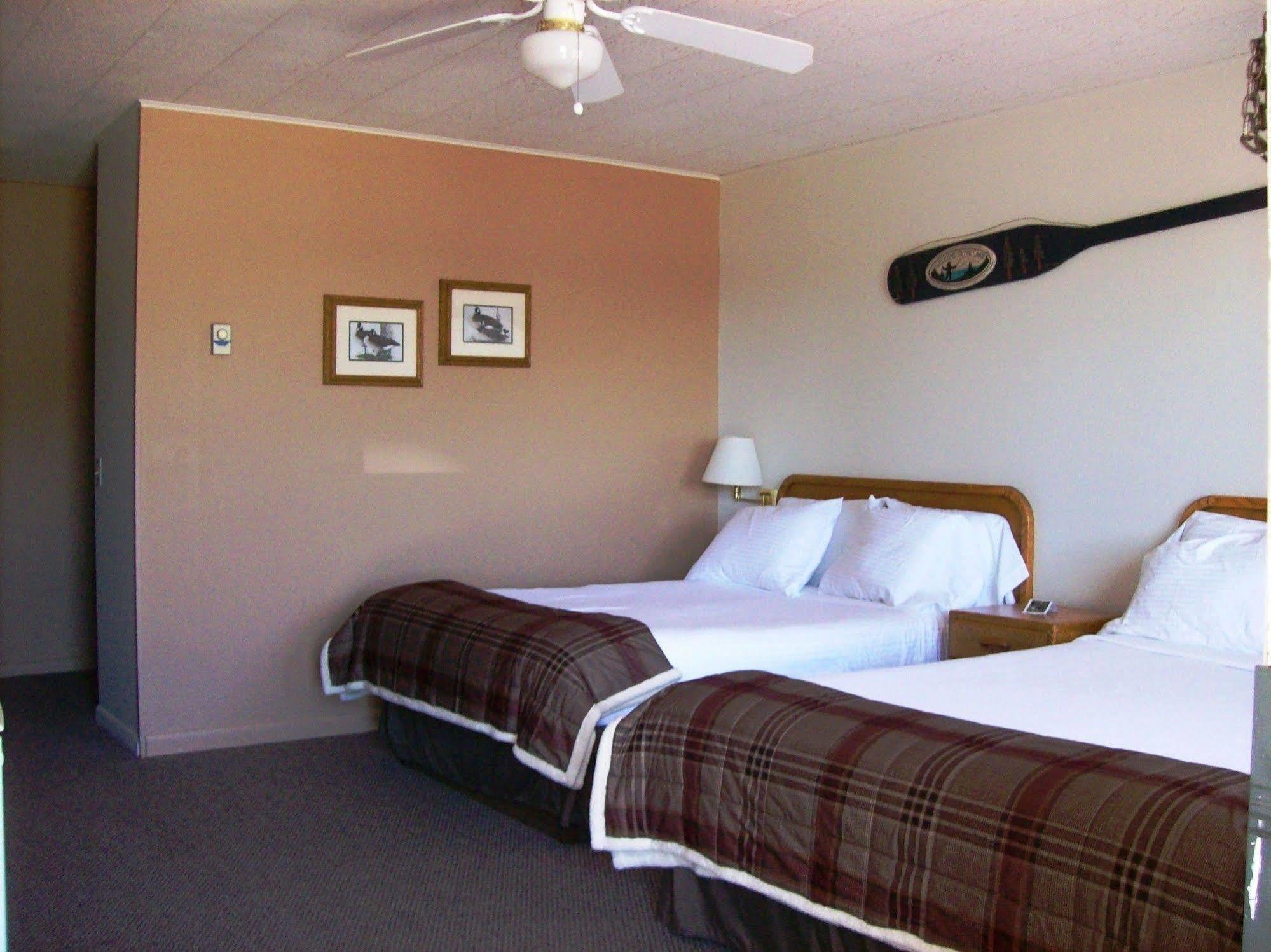 Western Riviera Lakeside Lodging Grand Lake Exterior photo