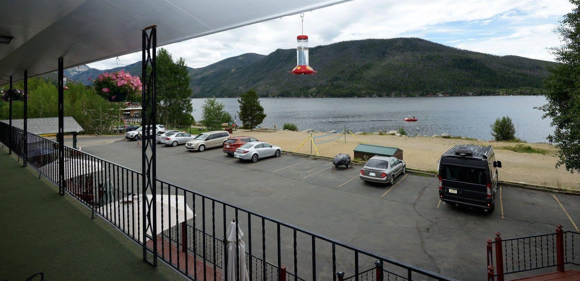 Western Riviera Lakeside Lodging Grand Lake Exterior photo